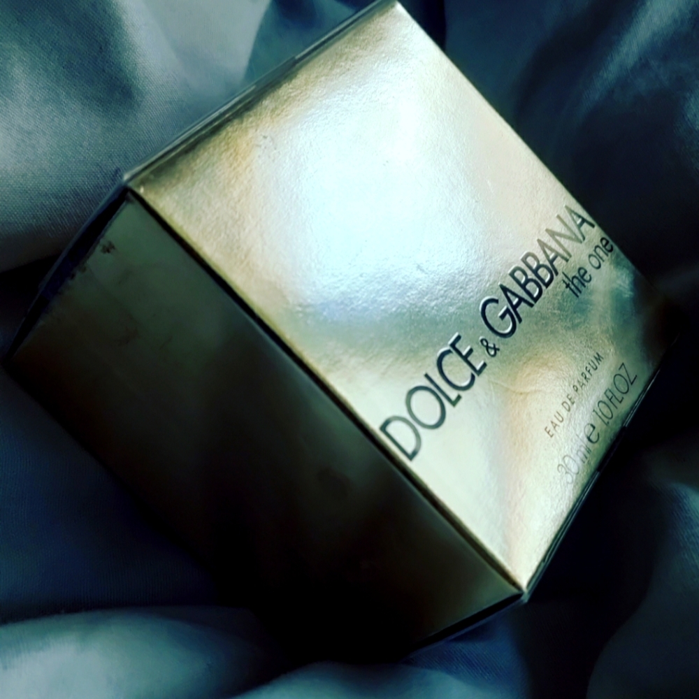 Dolce & Gabbana - The One